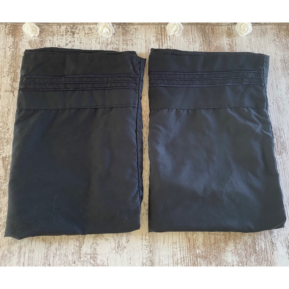 Elegant Comfort black pillow case set
